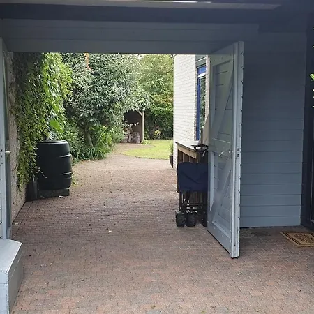 Holiday home Mimosa2, Klepperstee In *