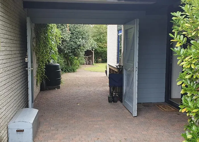 Holiday home Mimosa2, Klepperstee In *