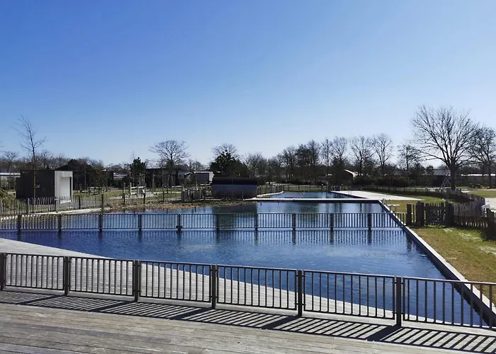 Mimosa2, Klepperstee In אאודורפ